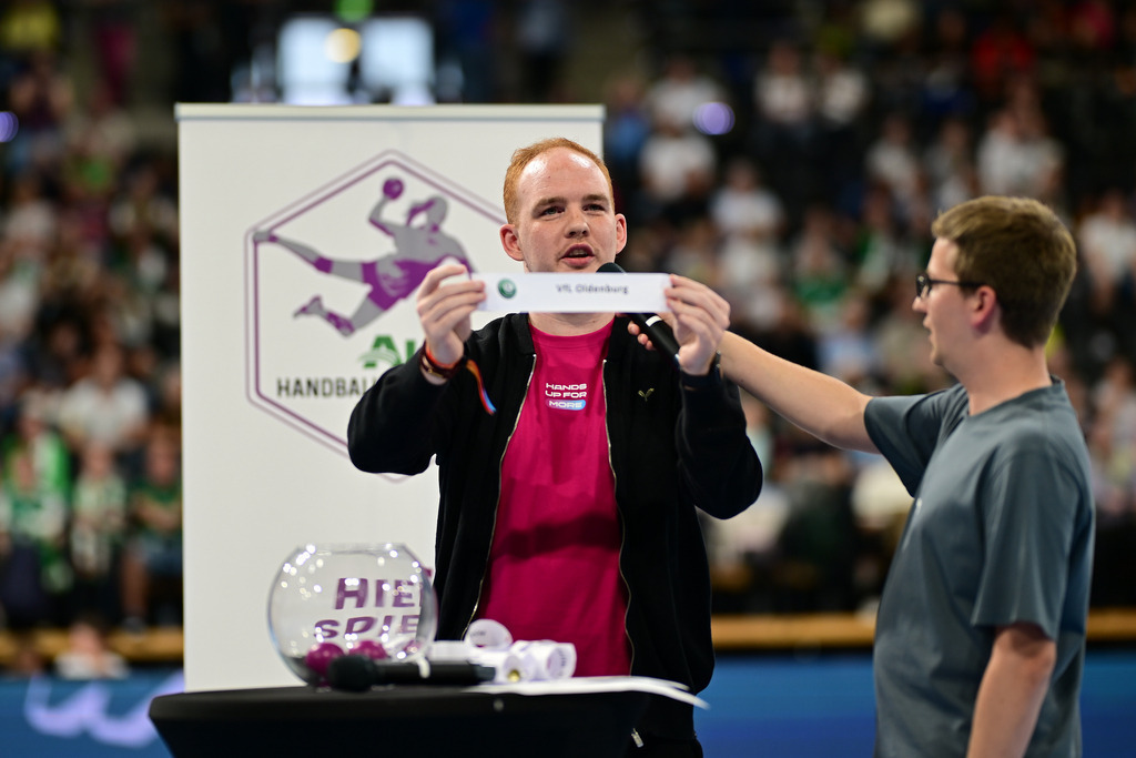 Handball I Frauen I Saison 2025-2026 I 1. HBF I 1. Spieltag I VfL Oldenburg - BSV Sachsen Zwickau | Der Sportfotograf. - Realisiert mit Pictrs.com