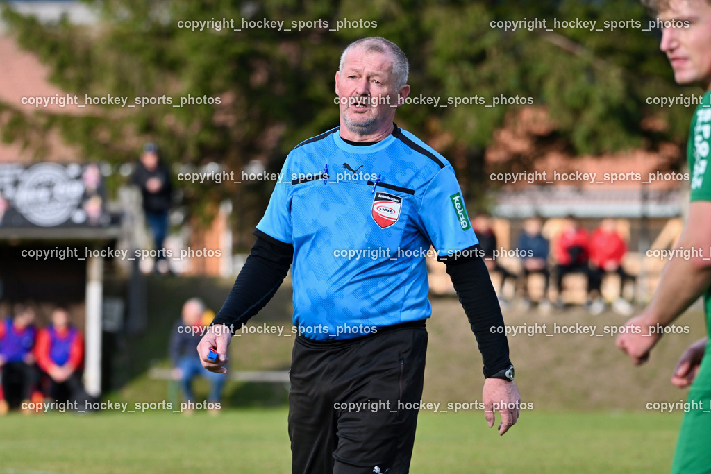 FC ASKÖ Gmünd vs. SV Rapid Lienz | Karl Krenn Referee, FC ASKÖ Gmünd vs. SV Rapid Lienz, FC ASKÖ Gmünd vs. SV Rapid Lienz am 09.11.2025 in Ferlach (Ballspielhalle Ferlach), Austria, (Photo by Bernd Stefan)