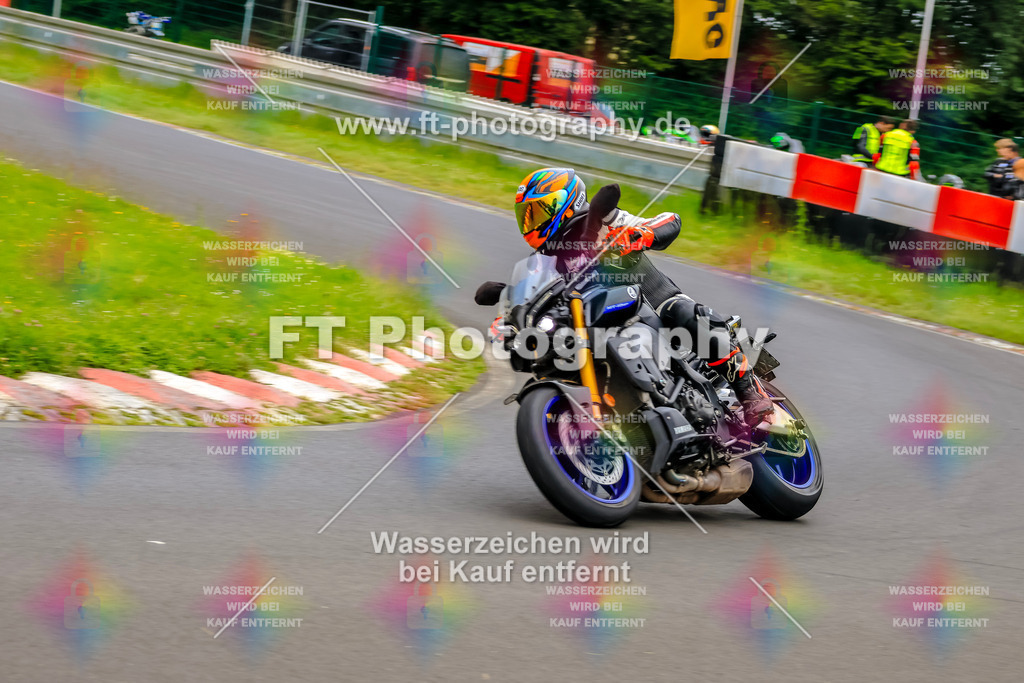 VBK-7447 | Hier findet Ihr Bilder von Touristenfahrten auf der Nürburgring Nordschleife oder von anderen Veranstaltungen die ich besucht habe. Viel Spass beim Durch Schauen 