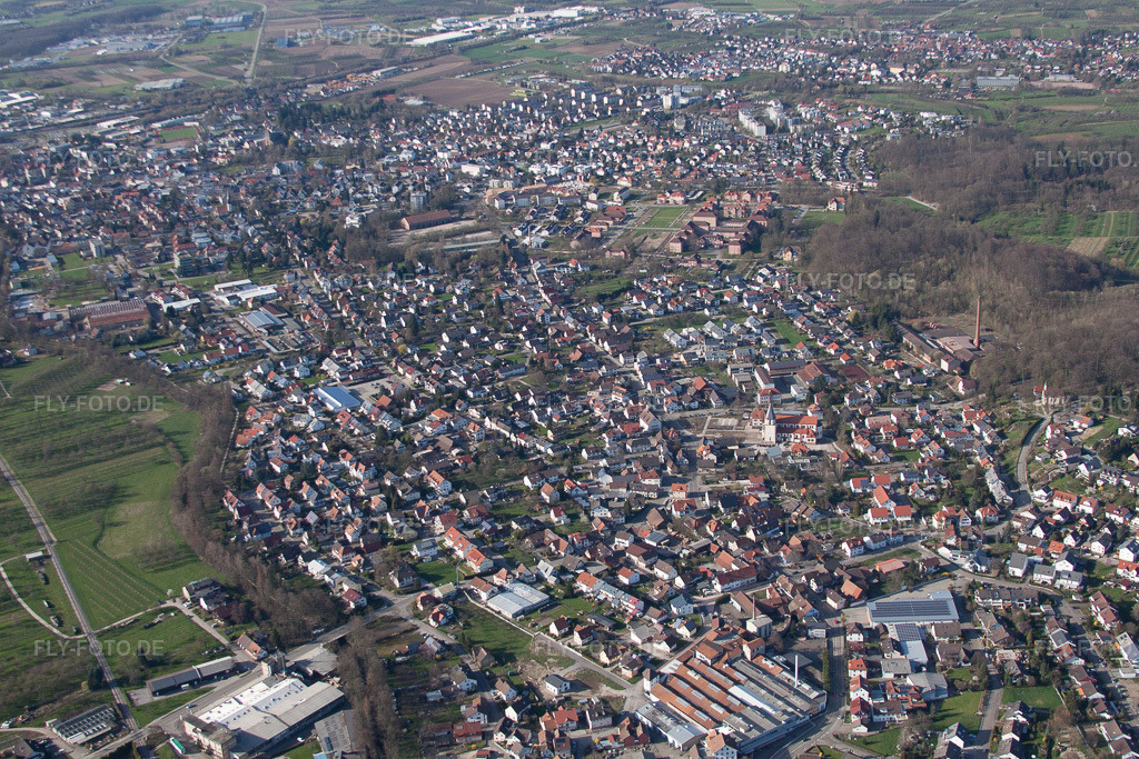 Luftbild: Ortsansicht von Südwesten im Ortsteil Oberachern in Achern im Bundesland Baden-Württemberg in Deutschland. Foto: IMG_56303.jpg vom 14.04.2013 durch Werner Riehm/FLY-FOTO.de