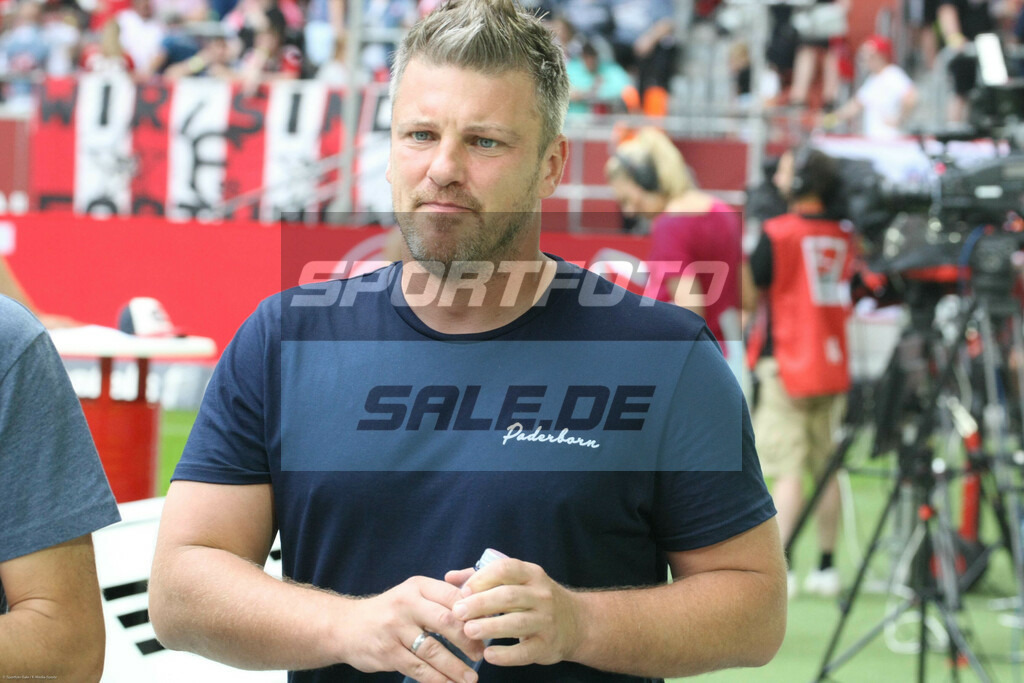 Fortuna Düsseldorf - SC Paderborn | Lukas Kwasniok (Trainer SC Paderborn) - © Sportfoto-Sale (MK) - Realisiert mit Pictrs.com
