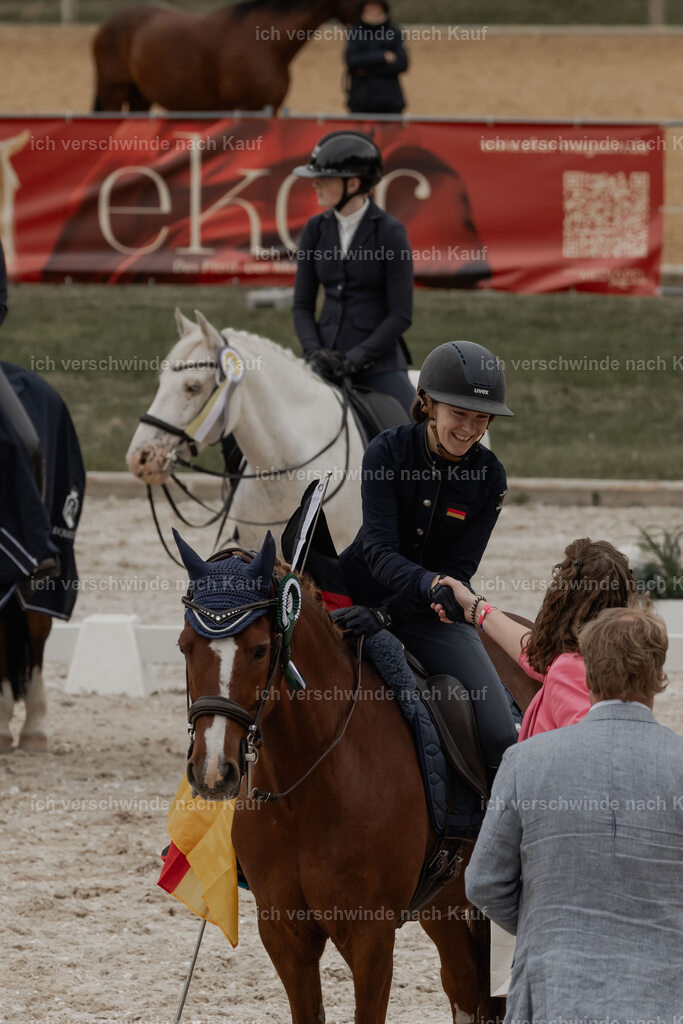 WE_DR_Stoib_siegerehrung_PI2025_626 | Pferd International München 2025