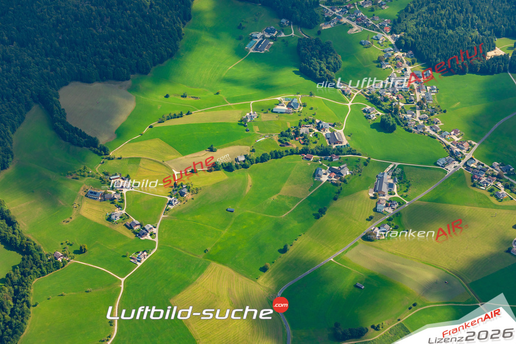 Luftbild Vs Google Maps  Russbach  St. Wolfgang im Salzkammergut -Das Luftbild wurde 2025 vom UL-Flugzeug heraus erstellt ( keine Drohne ) - Hochauflösende Luftaufnahme -Nicht vergleichbar mit Google Maps oder Satelittenbilder- Die Geschenkidee !Mit Lizenz und Bildrechte bestellbar