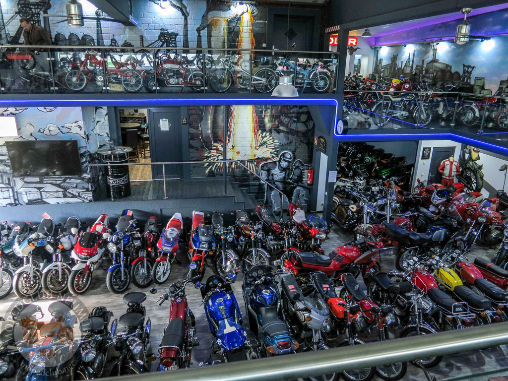 MopedmuseumNeumühl_151023_031 | Bildergalerie von Sport-Ereignissen aber auch von weiteren spannenden Dingen - nicht nur vom Niederrhein. In Anlehnung an den bekannten Spruch von Hanns Dieter Hüsch heißt das Motto: "Niederrhein ist überall".  - Realisiert mit Pictrs.com