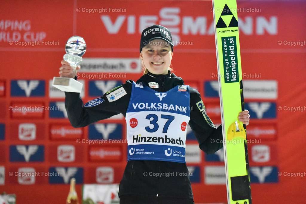 A_LUI_20230210_0094 | HINZENBACH, AUSTRIA, NORDIC SKIING, WOMEN TEAM-SKI JUMPING - FIS WORLD CUP 
IM BILD:  KLINEC EMA (SLO),         

FOTO:FOTOLUI/UW