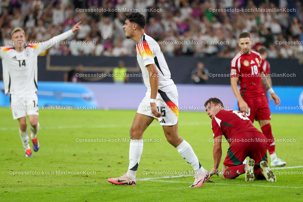 DFB07092401109 | 07.09.2024, Düsseldorf, UEFA Nations League, Deutschland – Ungarn, Merkur Spielarena, Division A, 2024/2025, Gruppe 3: Torjubel nach dem 4:0 durch Aleksandar Pavlovic (GER #16)DFB regulations prohibit any use of photographs as image sequences and or quasi-video.