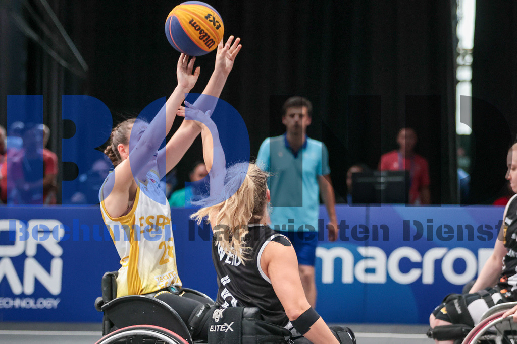 SES_RRG3x320250720-141 | bond - Realisiert mit Pictrs.com