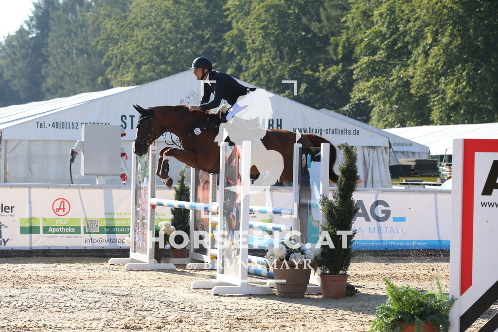 DL2Q1885 | Willkommen bei Brunnmayr - Design & Fotografie – Ihrem Spezialisten für Reitturniere und Pferdeveranstaltungen in Oberösterreich, Salzburg und Bayern! Seit über 17 Jahren sind wir leidenschaftlich dabei.