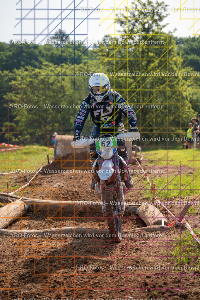 Wolfshausen 4 Lauf -242 | Sportfotografie von RO-Fotos: Motorsport, Motocross, Enduro, Laufveranstaltungen und Triathlon. Professionelle Fotos von Sportlern und Events. - Realisiert mit Pictrs.com