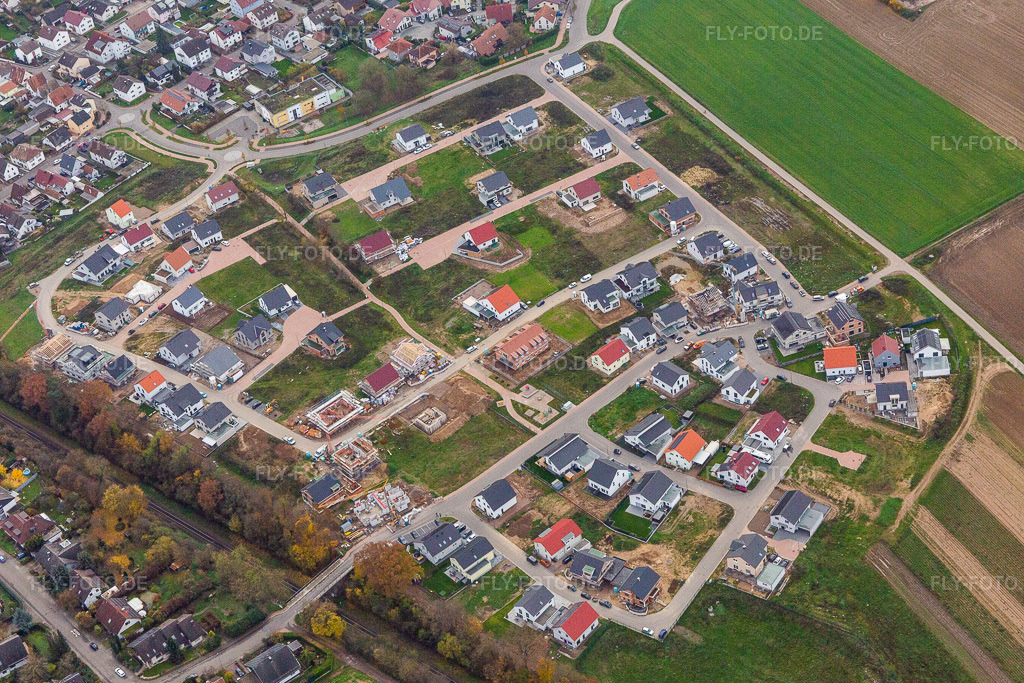 Luftbild: Neubaugebiet K2 in Kandel im Bundesland Rheinland-Pfalz in Deutschland. Foto: IMG_135212.jpg vom 26.11.2022 durch Werner Riehm/FLY-FOTO.de