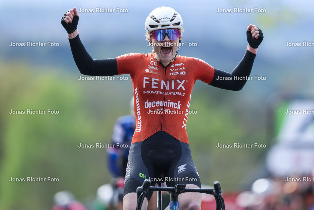 La Fleche Wallonne Femmes 2025 | Radsport UCI World Tour Women Elite La Fleche Wallonne Femmes am 23.04.2025 in HuyPuck Pieterse ( Fenix - Deceunick )Foto: Revierfoto - Realisiert mit Pictrs.com