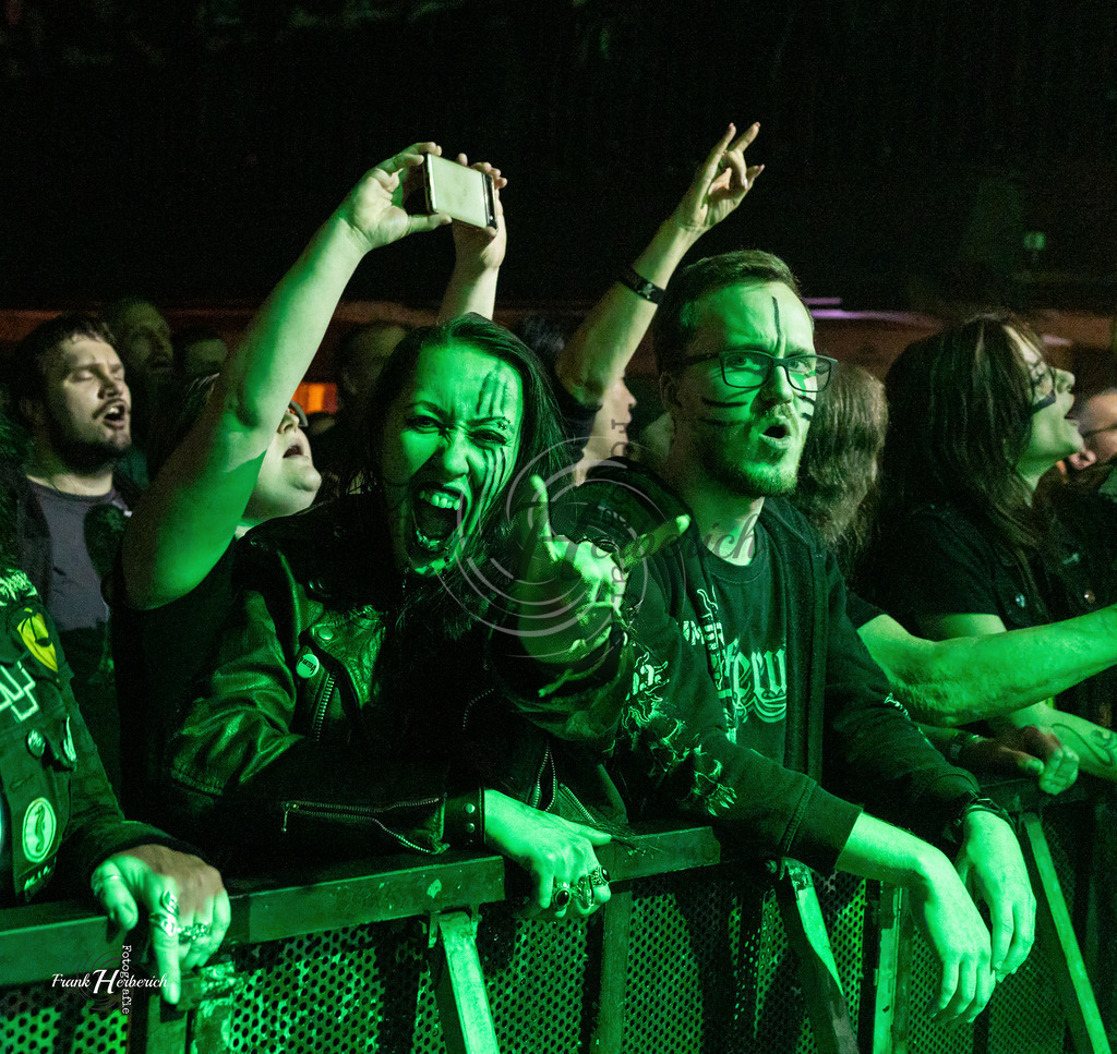 Ensiferum | Frank Herberich Fotografie, Frank Herberich, Fotografie, Hochzeit, Portrait, St. Peter Ording, Ording, Westerhever, Nordsee, Frank Fotografie, Hardheim,  Odenwald,Walldürn, Band,Eventfotografie - Realisiert mit Pictrs.com