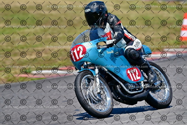 25bc03-1385 | markuskiefer.com - Realisiert mit Pictrs.com