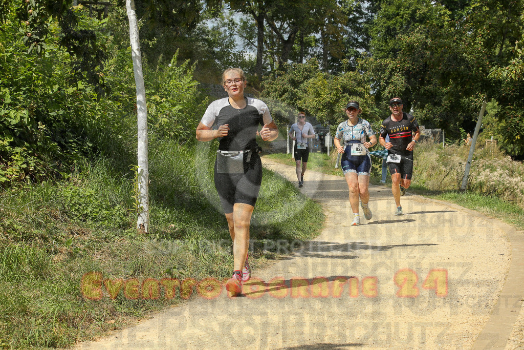 250824_1332_EX1_2723 | Sportfotografie im Rhein-Sieg Kreis, Köln, Bonn, NRW, Rheinland Pfalz, Hessen, etc. Unser Tätigkeitsfeld umfasst den Laufsport vom Volkslauf über den Marathon, Duathlon, Triathon bis zum Ultralauf wie Kölnpfad Ultra oder Schindertrail.