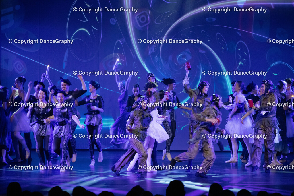 GPHY2413 | DanceGraphy - Realisiert mit Pictrs.com