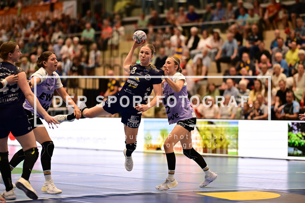 Handball I Frauen I Saison 2025-2026 I Play-Offs 5-11 I 3. Spieltag I Buxtehuder SV - VfL Oldenburg I 176946 | Der Sportfotograf. - Realisiert mit Pictrs.com