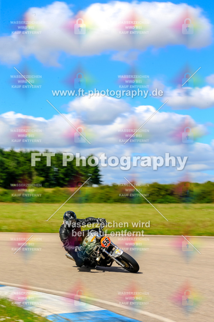 056-6436 | Hier findet Ihr Bilder von Touristenfahrten auf der Nürburgring Nordschleife oder von anderen Veranstaltungen die ich besucht habe. Viel Spass beim Durch Schauen 