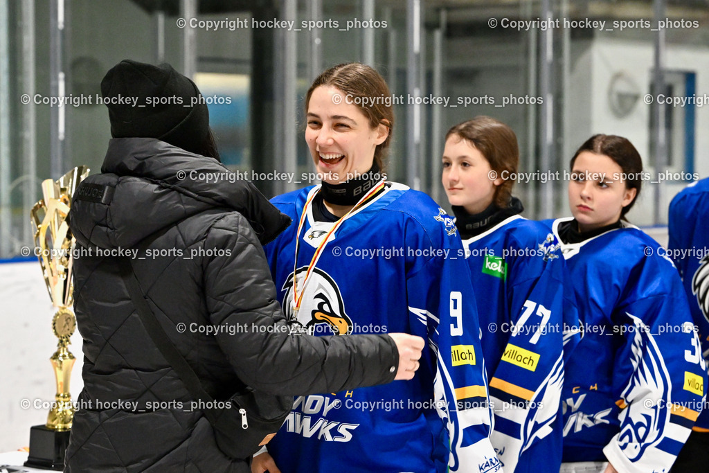 WILDCATS PATERNION & Lady Hawks Siegerehrung-Meisterfeier | Medailienübergabe, #9 Pesendorfer Zoe LADY HAWKS, WILDCATS PATERNION &amp; Lady Hawks Siegerehrung-Meisterfeier, WILDCATS PATERNION &amp; Lady Hawks Siegerehrung-Meisterfeier am 12.03.2025 in Steindorf (Ossiachersee Halle), Austria, (Photo by Bernd Stefan)