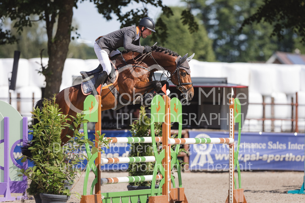 220614_Mühlen_Quali5j-748 | Late Entry Mühlen
Springpferdeprüfung Kl.M* 5j. Qualifikation zum Bundeschampionat
14.06.2022