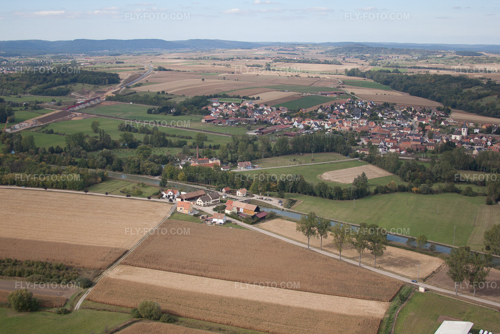 Aerial view: View of the town in Lupstein in the state Bas-Rhin, France.Photo: IMG_53586.jpg taken on 09/30/2012 by Werner Riehm/FLY-FOTO.comResolution of the original: 4752 x 3168 px
