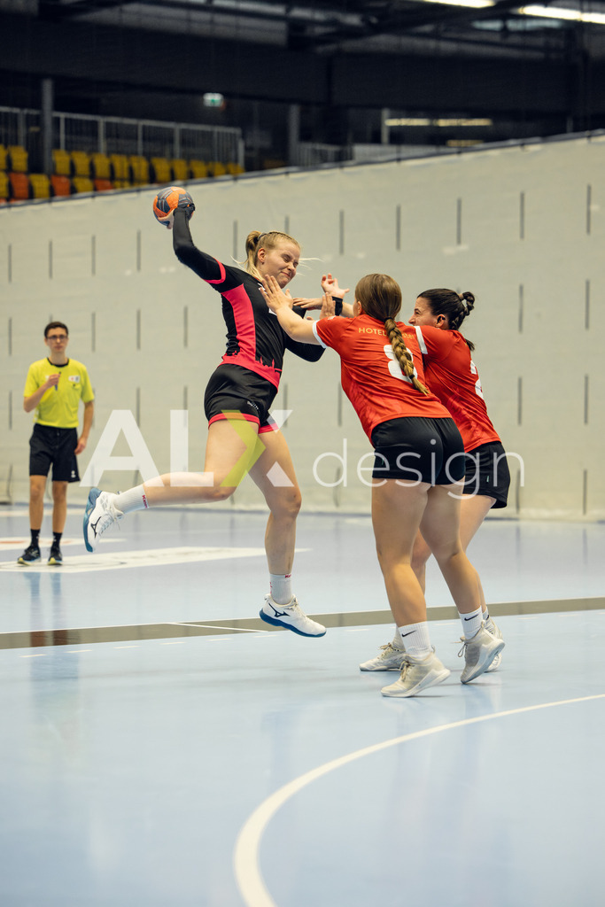 Handball I Frauen I Saison 2025-2026 I Frauen 2. Liga I 8. Spieltag I SG Schaffhausen - SG Red Dragons Uster I 23.11.2025 | Hochwertige Sportfotos kaufen & lizenzieren für Medien, Vereine, Agenturen & Sportler:innen. Entdecke professionelle Sportfotografie im Bildshop von Alexander Franzen. - Realisiert mit Pictrs.com