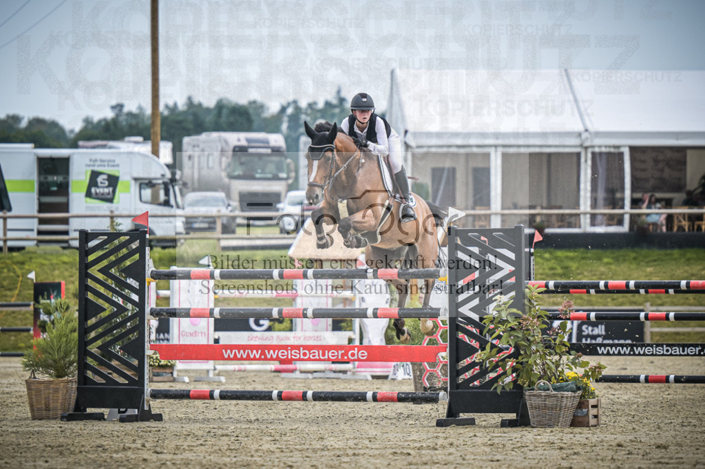 DOS_1523 | Entdecke hochwertige Reitturnierfotos von Foto Oger. Professionell, emotional und authentisch – jetzt Lieblingsmomente im Shop bestellen.Deutschlandweite Turnierfotografie. - Realisiert mit Pictrs.com