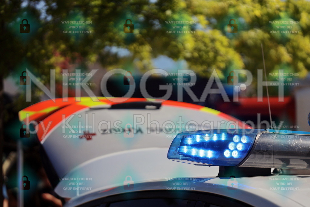 Blaulichtbalken | Detailaufnahme eines Blaulichtbalkens.