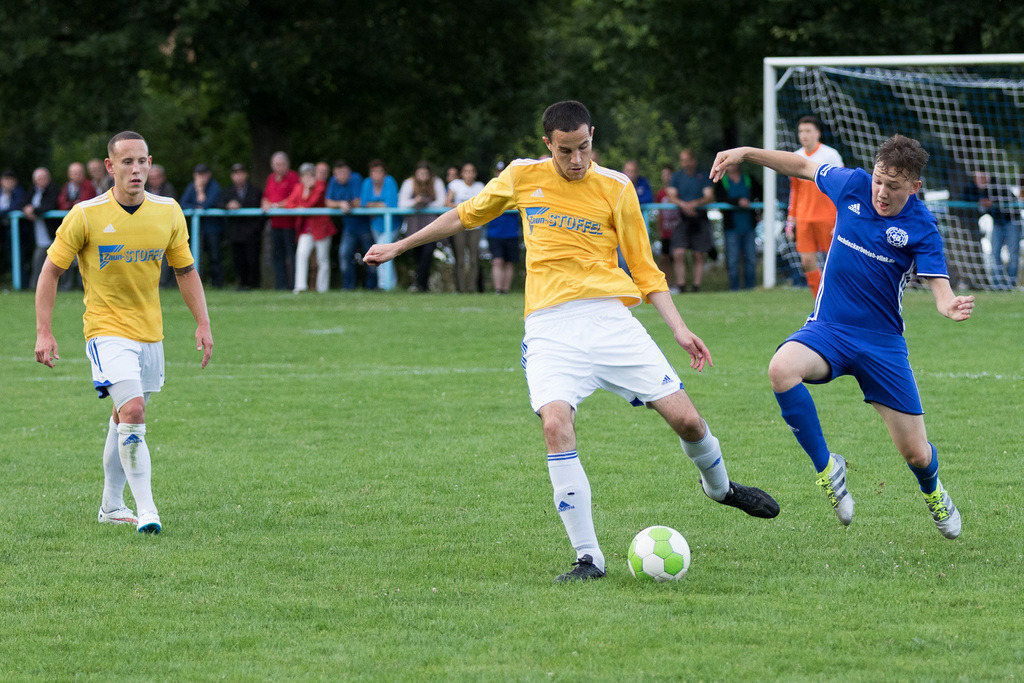 SG Morshausen - TSV Emmelshausen | Sportfotografie Hermann-Josef Stoffel - Realisiert mit Pictrs.com