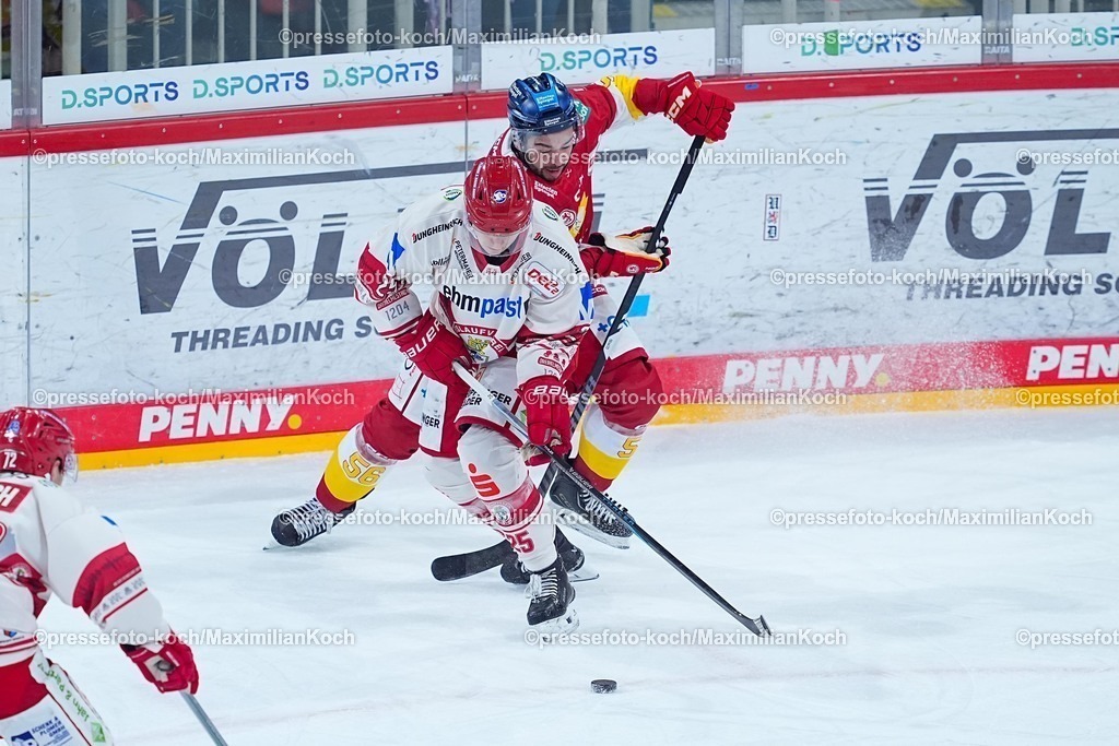 xYDRx20022601014 | 20.02.2026, xydrx, Eishockey, DEL2, Düsseldorfer EG - EV Landshut, PSD Bank Dome Düsseldorf: Nick Baptiste (Düsseldorfer EG #56) im Zweikampf gegen Andreas Schwarz (EV Landshut #25)   Photo: xYannisxDreimannxPressefotoKochx