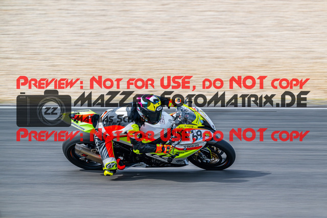 MaZZes_FotoMatrix_230719_9690 | WEISS