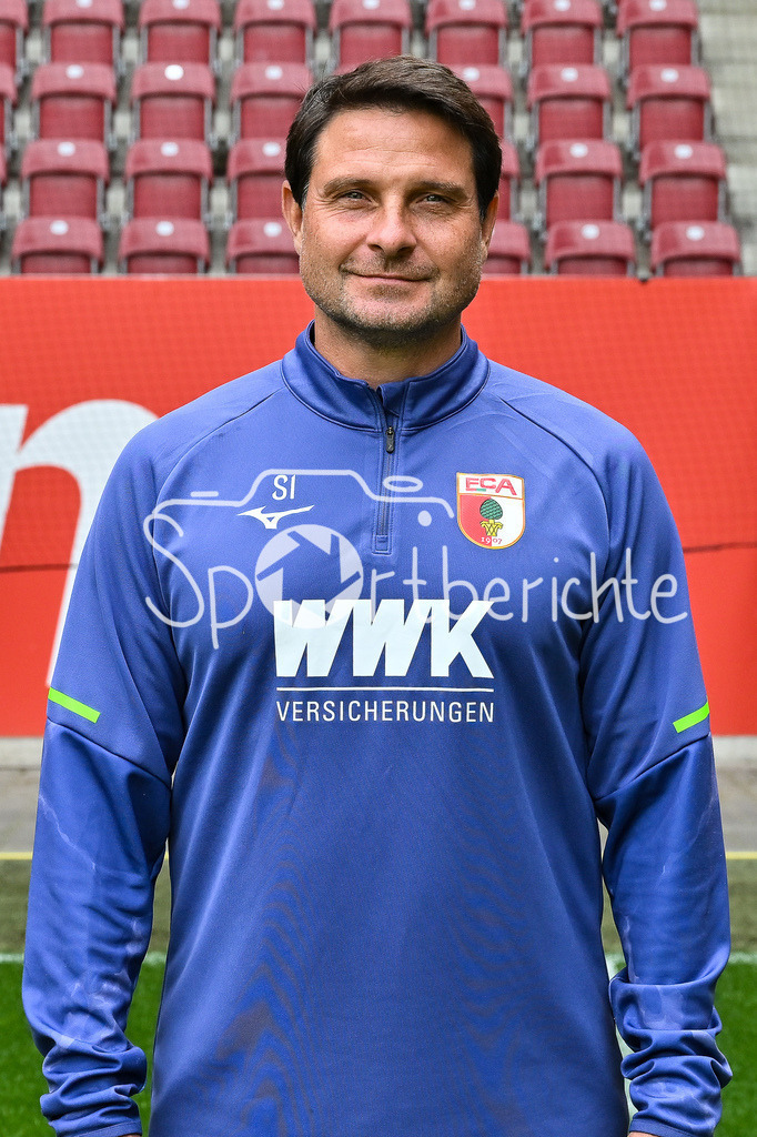FC Augsburg 2025/26 | imre SZABICS / Einzelfoto / Freisteller / Media Day FC Augsburg: WWK-Arena am 06.08.2025