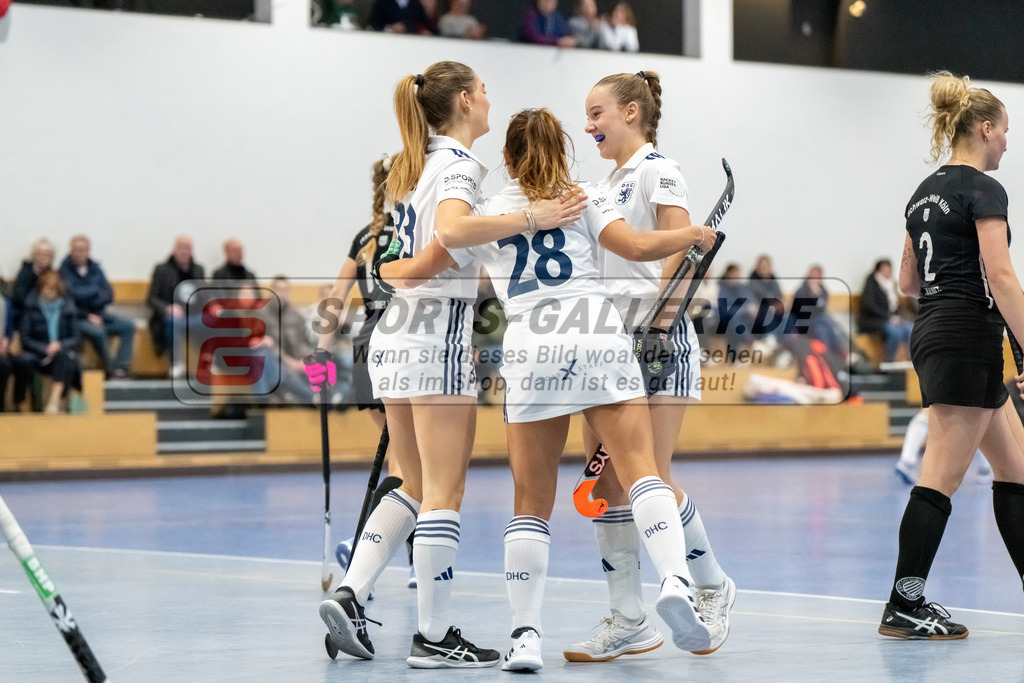 HK_20241201_109538 | 1. Bundesliga Halle Damen Düsseldorfer HC - Schwarz Weiss Köln am 1.12.2024 DHC, Düsseldorf ,