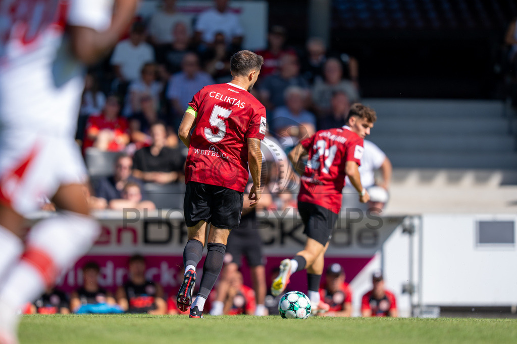 SG Sonnenhof Großaspach vs. Fortuna Köln, Fussball, 3. Liga, 1. Spieltag, 08.08.2026 | Volkan Celiktas (SG Sonnenhof Großaspach, #05),SG Sonnenhof Großaspach vs. Fortuna Köln, Fussball, 3. Liga, 1. Spieltag, 08.08.2026,DFB regulations prohibit any use of photographs as image sequences and/or quasi-video