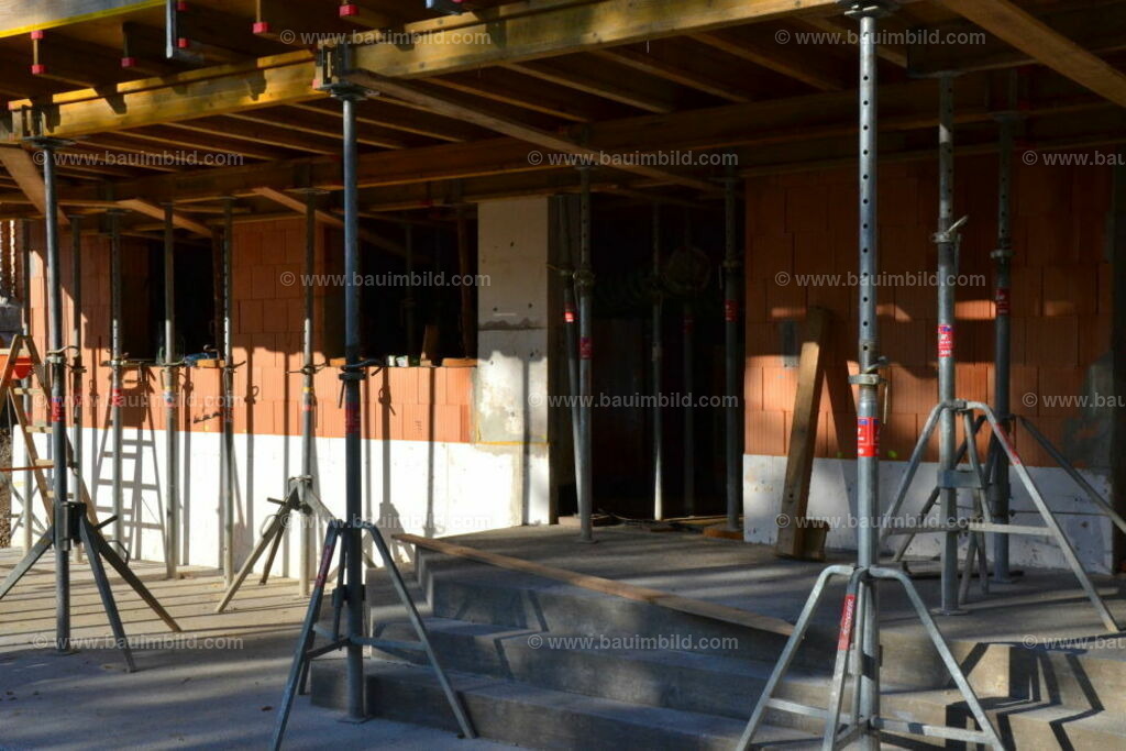 bib-lg04-betonarbeiten-0516 | Nach LV-Leistungsgruppen sortierte Detailfotos über den Bau eines Hauses. Alle Hausbau-Bilder direkt vom Urheber und Autor der Website Haus-Selber-Bauen.com