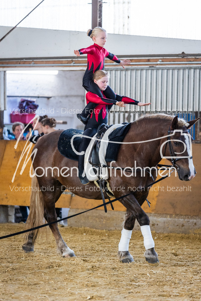 SS-Maxi-197 | MomenTaufnahmen Pferdesportfotos