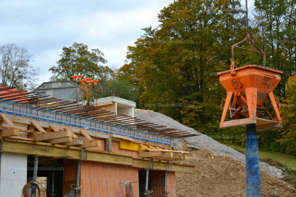 bib-lg04-betonarbeiten-0406 | Nach LV-Leistungsgruppen sortierte Detailfotos über den Bau eines Hauses. Alle Hausbau-Bilder direkt vom Urheber und Autor der Website Haus-Selber-Bauen.com
