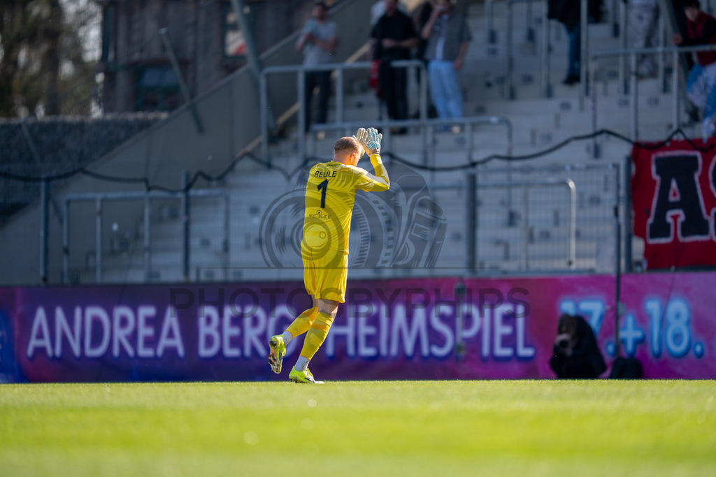 SG Sonnenhof Großaspach vs. KSV Hessen Kassel, Fussball, Regionalliga Südwest, 23. Spieltag, Saison 2025/2026, 07.03.2026 | Maximilian Reule (SG Sonnenhof Großaspach, #01),SG Sonnenhof Großaspach vs. KSV Hessen Kassel, Fussball, Regionalliga Südwest, 23. Spieltag, Saison 2025/2026, 07.03.2026Foto: photosbyphips/Philip Ziegler