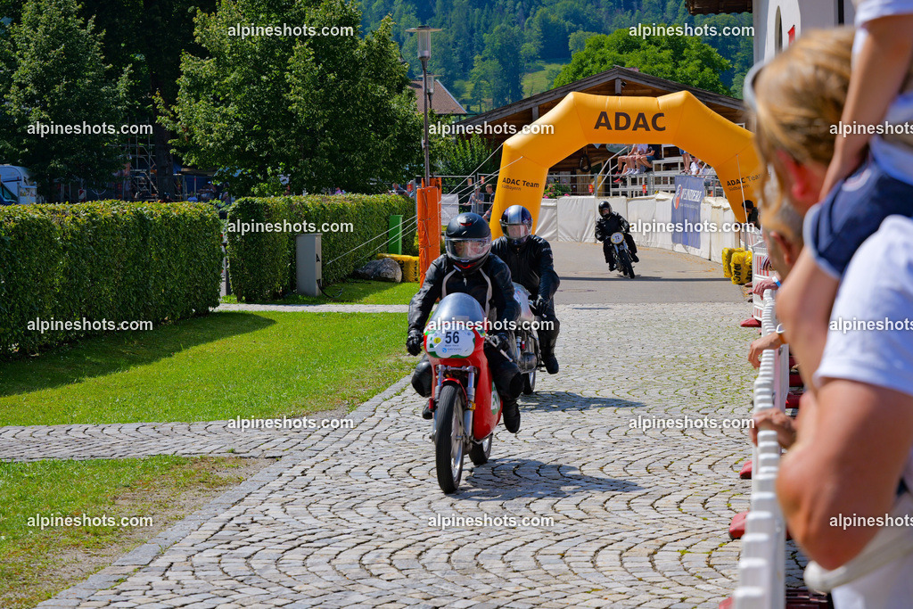 P1014723 | Erleben Sie atemberaubende, hochqualitative Fotos Ihrer Fahrt entlang der malerischen Alpenstraßen. Besuchen Sie alpineshots.com, um professionelle Aufnahmen Ihrer unvergesslichen Reise zu finden und zu kaufen - Realisiert mit Pictrs.com