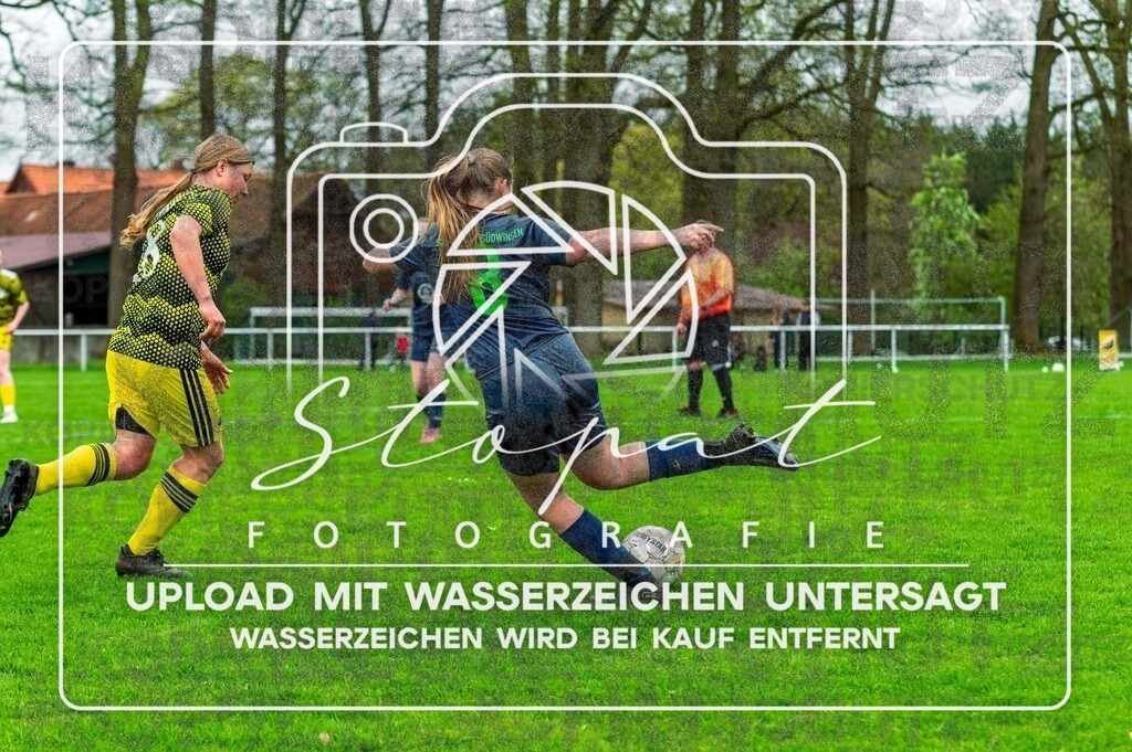 DZC_0267-Verbessert-RR | Kaya Marie Pilot (SG Wohlde/Sudwinsen 1 #08) beim Damen Kreispokal Halbfinale HK/CE zwischen SG Fulde und SG Wohlde/Sudwinsen im Fulder Zentralstadion, Fulde (Simon Paul Stopat) - Realisiert mit Pictrs.com