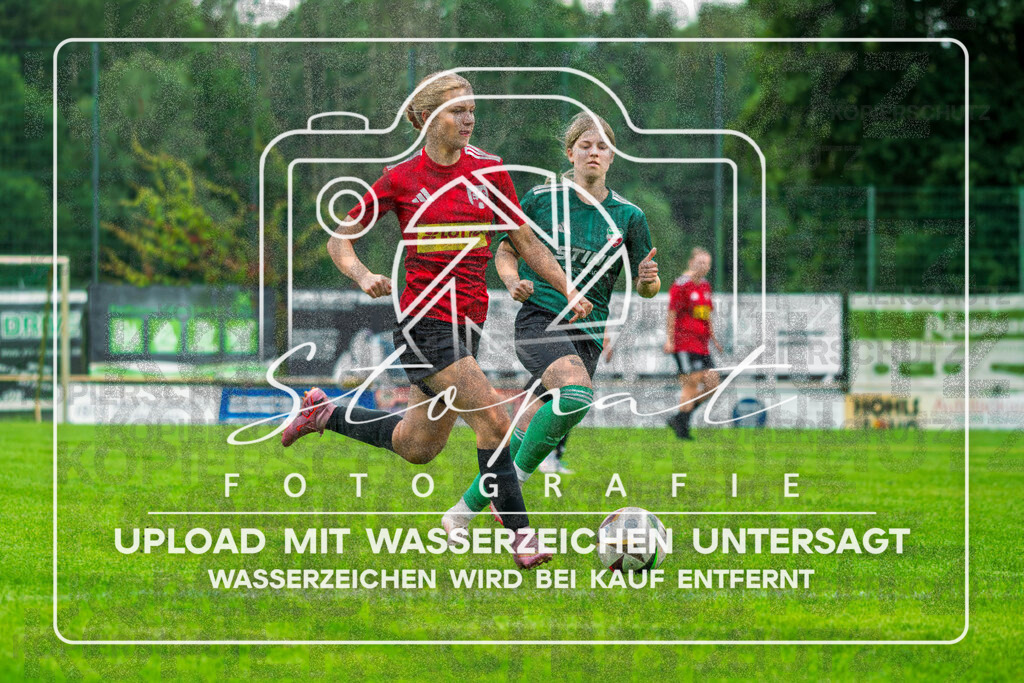260919-MTVSCT-0054 | v.l. Anna Henkel (MTV Soltau #11), Hannah Nouri Jeremias (SC Tewel #11); Kreisliga Damen ROW - MTV Soltau vs. SC Tewel am 19.09.2026 in Sportpark Ost, Soltau - Realisiert mit Pictrs.com