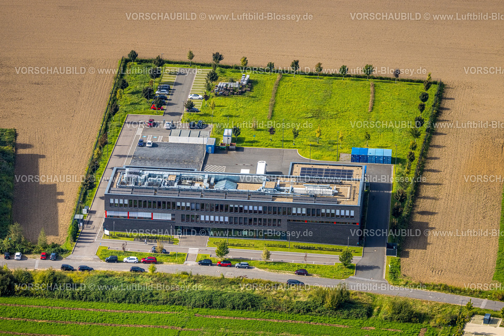 Dortmund231000508 | Luftbild, Dr. Ausbüttel & Co. GmbH Medizintechnikhersteller mit Wiese, Im Weißen Feld, Oespel, Dortmund, Ruhrgebiet, Nordrhein-Westfalen, Deutschland