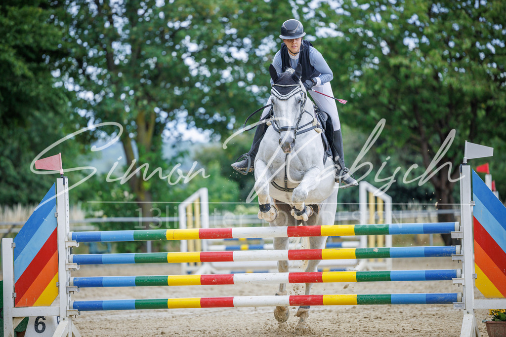 20260705-_3LI5966 | Tierfotografie Pferde, Hunde, Katzen, Haustiere.
Turnierfotografie Reitturniere, Reiten, Springreiten, Dressur in Hanau, dem Main-Kinzig-Kreis und dem Rhein-Main- Gebiet um Frankfurt