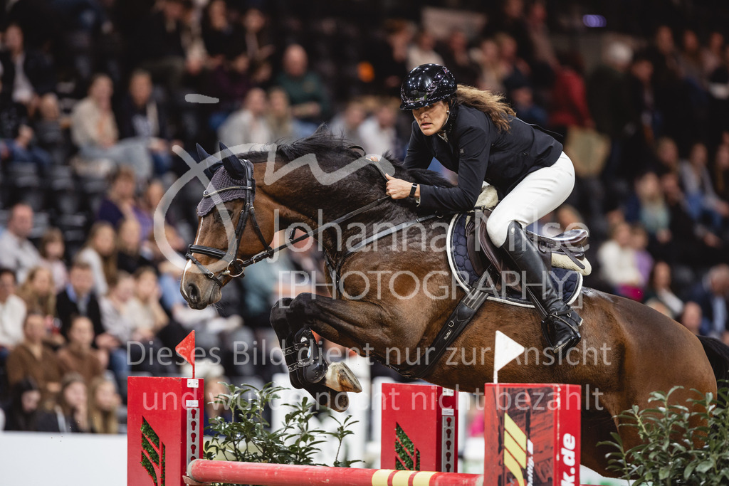 231028_Oldenburg_S1-Spr_Amateure-222 | Deine schönsten Turniermomente als professionelle Fotos! Entdecke hochwertige Pferdesport-Fotografie im Online-Shop. Jetzt Fotos finden & bestellen!