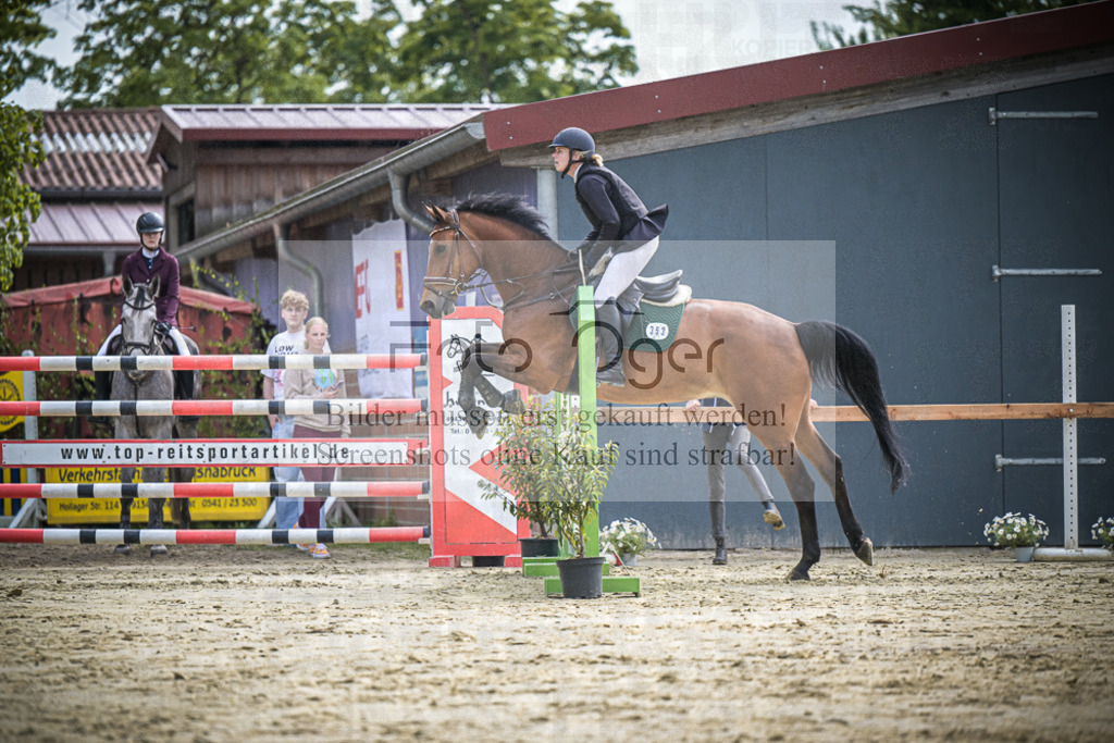 DOS_0866 | Entdecke hochwertige Reitturnierfotos von Foto Oger. Professionell, emotional und authentisch – jetzt Lieblingsmomente im Shop bestellen.Deutschlandweite Turnierfotografie. - Realisiert mit Pictrs.com