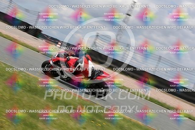 2016-07-01-PBK-2653 | Sportfotografie; SlowMotion; Video; Rennstrecke; Hafeneger; RSE; Speer; Trackday; Motorsportarena; Hockenheimring; Brno; Most; Barcelona; Valencia, Benny; Kaetzmer;