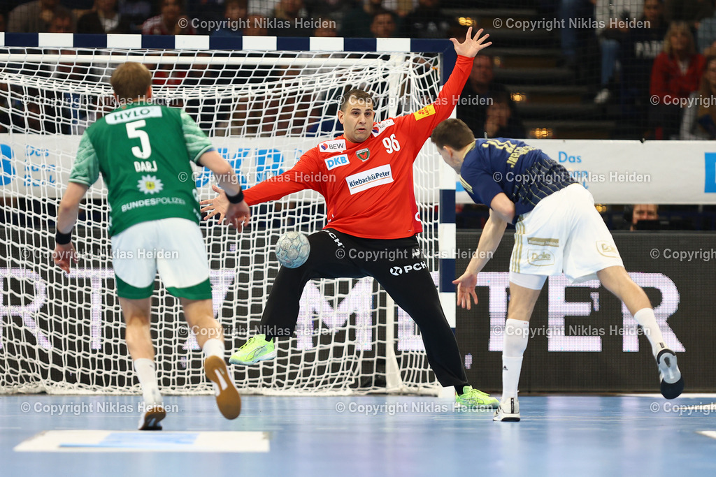 NH_HSVHamburg_FüchseBerlin_HandballBundesliga_23122025 | #96 Dejan Milosavljev (Füchse Berlin)Handball I Herren I Bundesliga (Daikin HBL) I Saison 2025-2026 I 24. Spieltag I Handball Sport Verein Hamburg - Füchse Berlin I 23.12.2025 I Barclays Arena