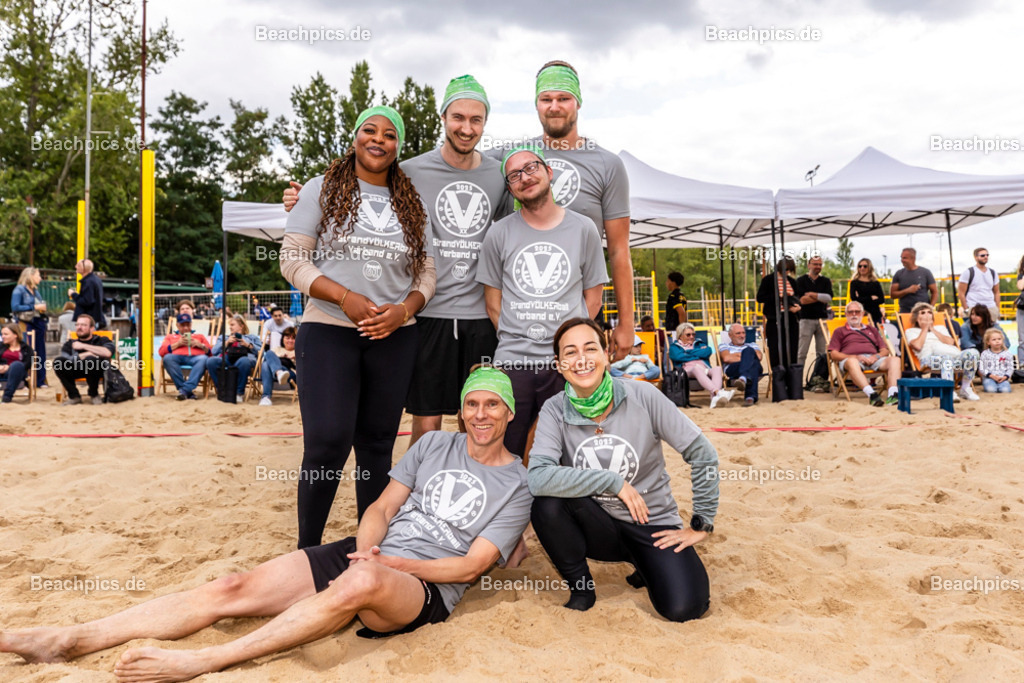 2025-200083852-Strandvölkerball-WM |  24.08.2025; Berlin Foto: Gerold Rebsch - www.beachpics.de