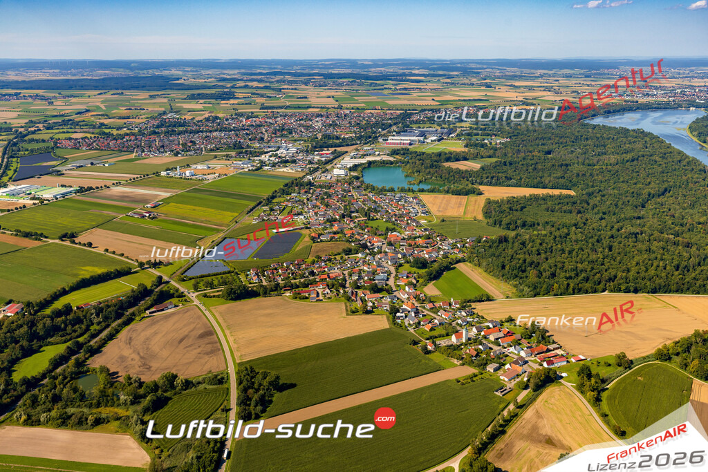 Klassische Luftaufnahme ohne Drohne zeigt:Peterswörth bei Gundelfingen an der Donau - Die Luftbildaufnahme wurde 2025 vom UL-Flugzeug heraus erstellt ( keine Drohne ) - Hochauflösende Luftaufnahme -Nicht vergleichbar mit Google Maps oder Satelittenbilder- Die Geschenkidee !Mit Lizenz und Bildrechte bestellbar