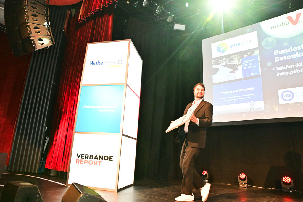 0348Media_V_Award_2025_Foto_Stefan_Wernz | Fotograf Köln - Realisiert mit Pictrs.com