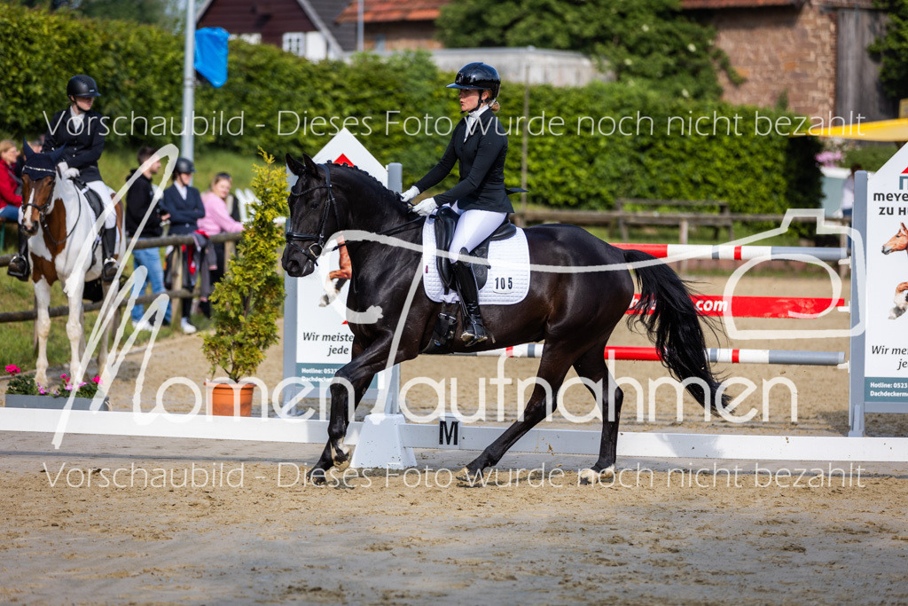 Donop24-A-Dre-125 | MomenTaufnahmen Pferdesportfotos